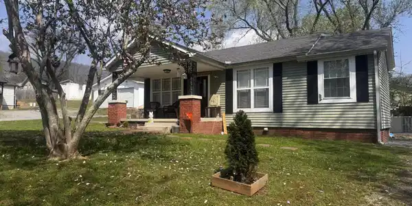 169 E Maryland Avenue