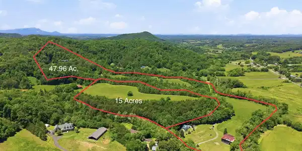 15 Licklog Hollow Road
