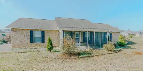 1504 Cloverdale Court