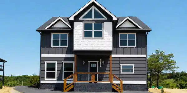 1124 Sanctuary Shrs Way