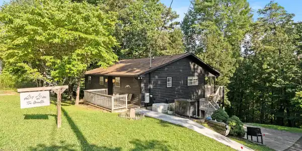 1635 S Mountain View Road