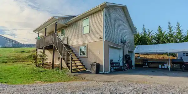 1409 Snapp Road