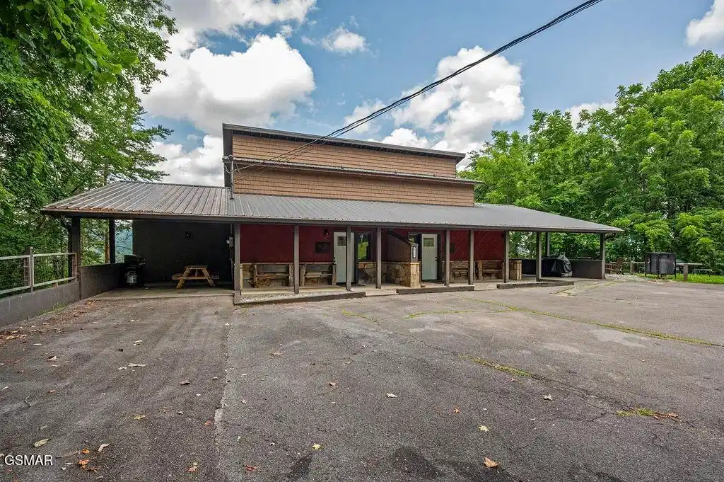 Image 1 Image 1