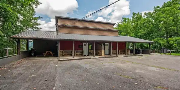 4238 Dollys Drive