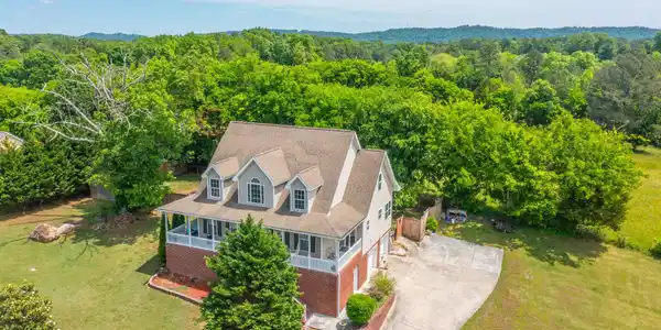 199 Falcons View Drive