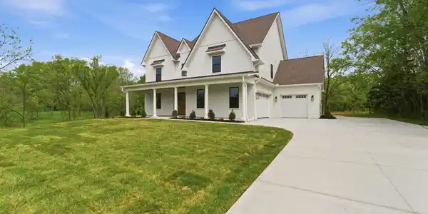 8660 Cainsville Pike