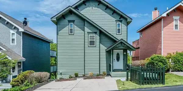 1386 Ski View Drive