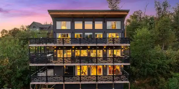 839 Deer Path Lane