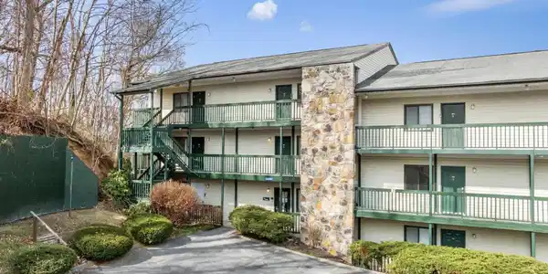 1102 Ski View Drive