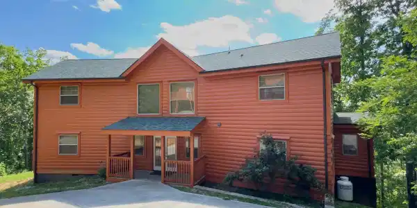 2205 Meredith Way