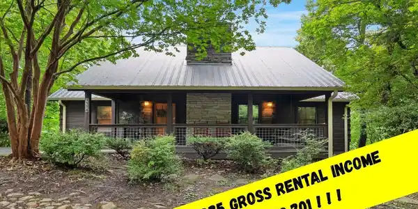 1114 Junaluska Way