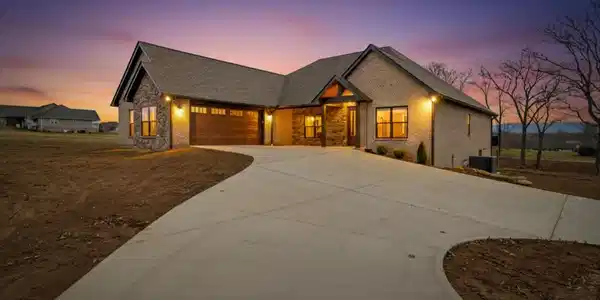 5843 Dunbar Rd