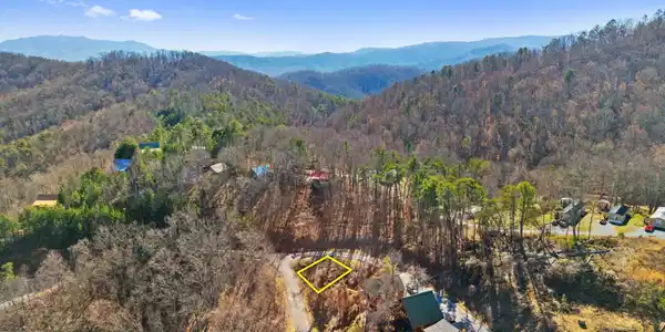 35 Pine Peak Way