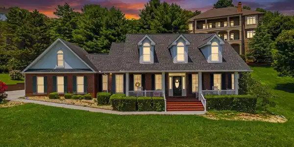 223 Lexington Place