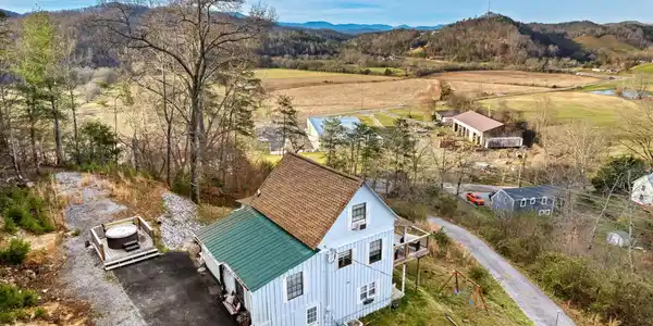 1174 Sharp Road