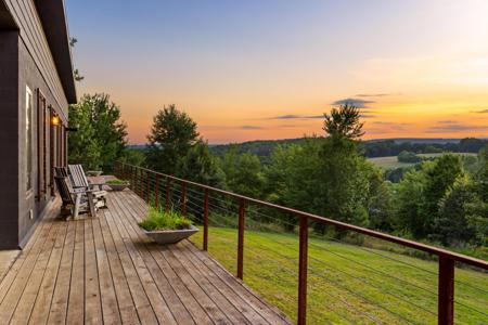 1686 Nolan Trail