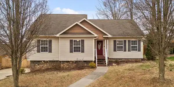 208 Home Place Court SE
