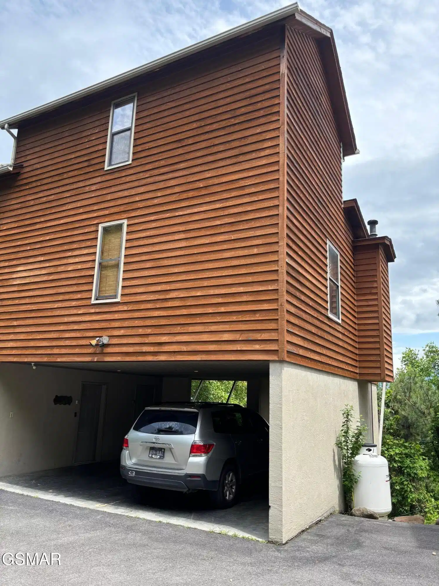 Image 1 Image 1