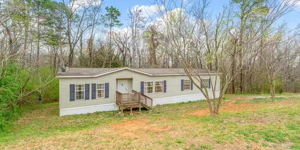 414 Dogwood Ln