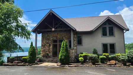 858 Harbor Green Pl