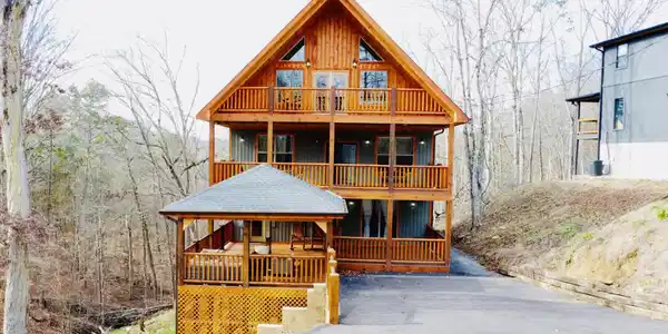 735 Timberlake Circle