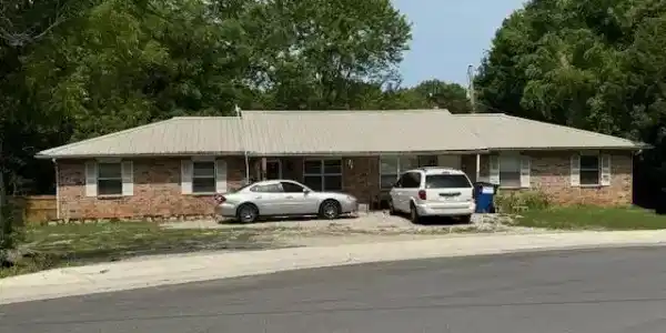 504 E COTTER ROAD
