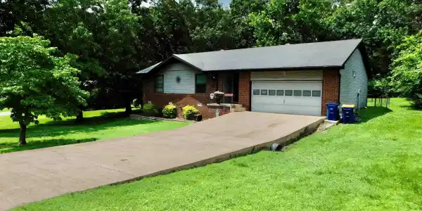 1505 KATHERINE DRIVE
