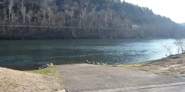 Image 2: White River access just minutes from the property!, White River Access