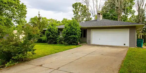 105 WALDEN LANE