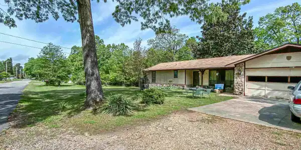 804 MORNING GLORY DRIVE