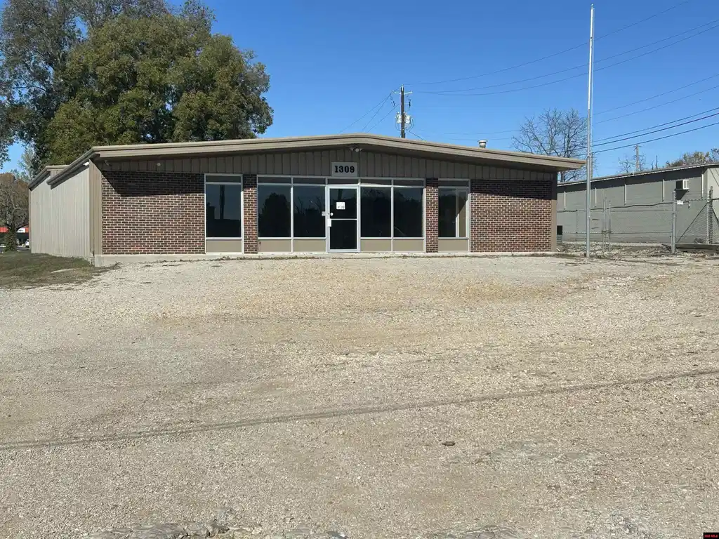 Image 0: Building Front