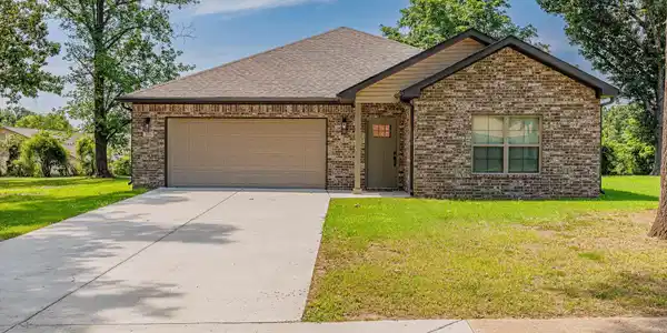 619 WESTERN HILLS LOOP