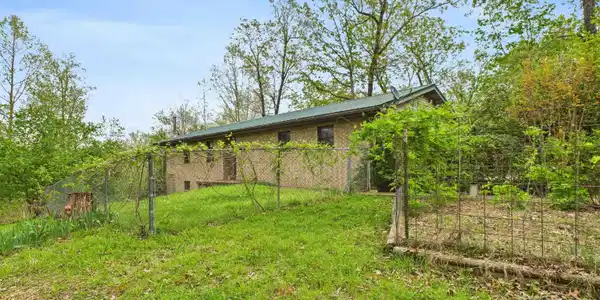 6522 HAND COVE ROAD