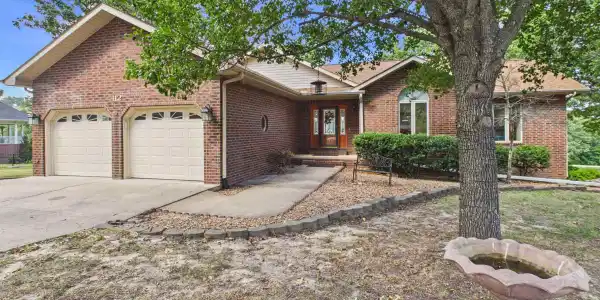 412 AIRPARK RD