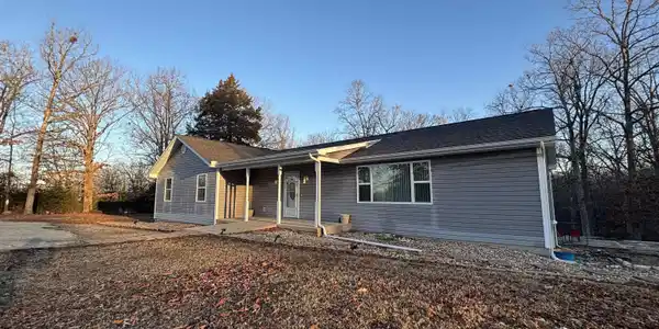 407 BOAT DOCK ROAD
