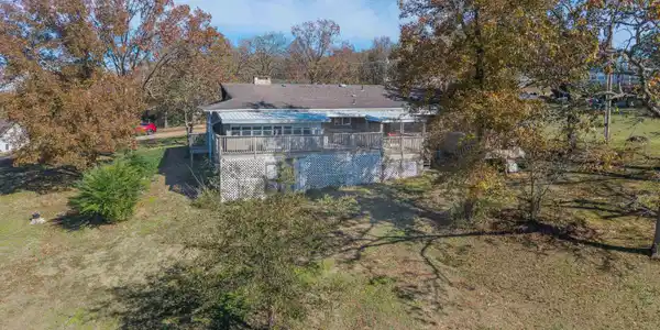 322 SUNSET DRIVE