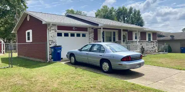 944 SHAY DRIVE