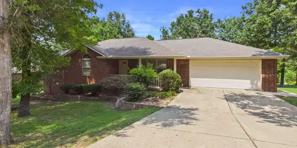 308 LEATHERWOOD DRIVE