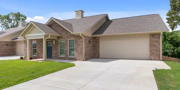 2014 SILVER BAY COURT