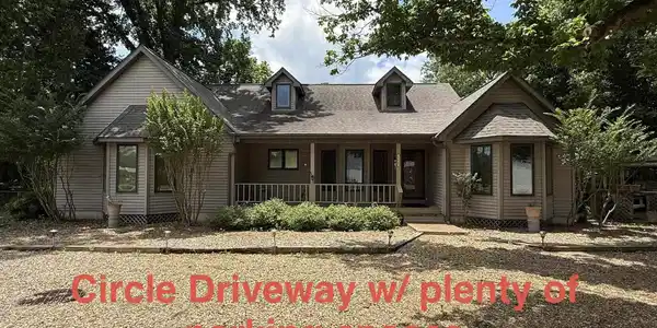 288 VALLEY AIRPORT DRIVE