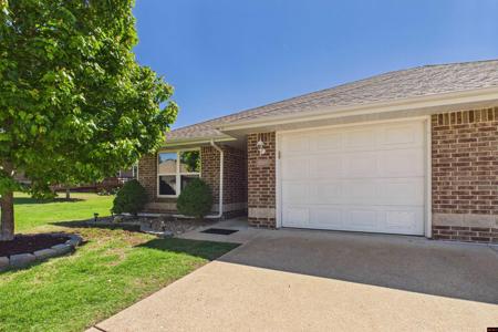 1522 MEADOWHILL DRIVE