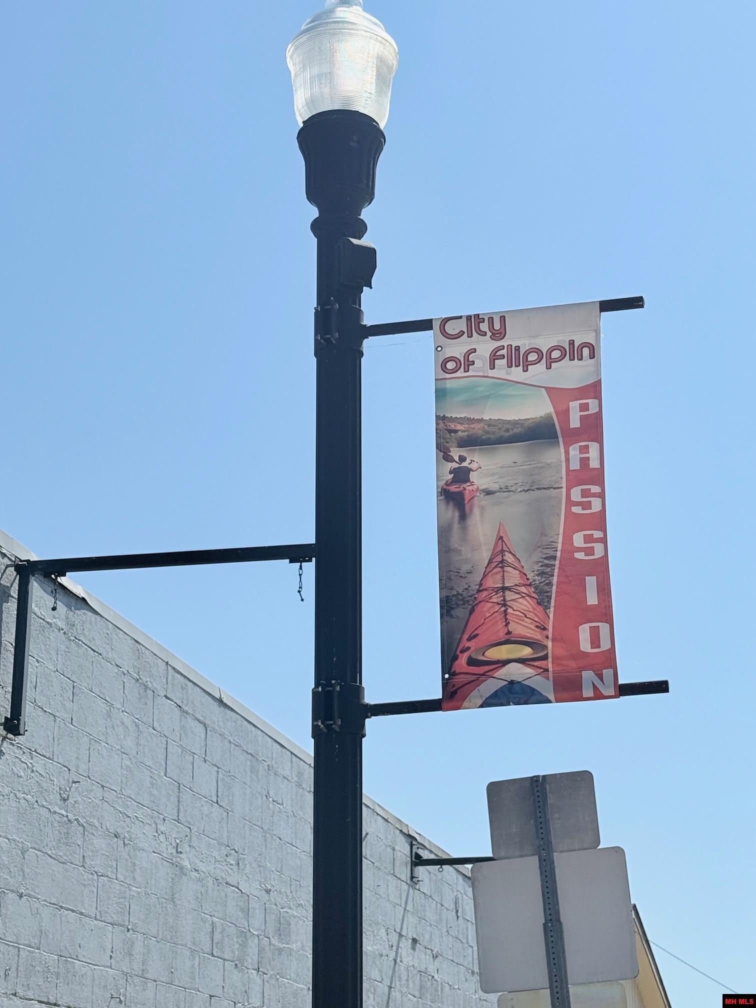 Image 1: Downtown Flippin