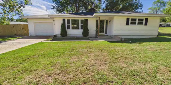 80 COBBLESTONE PLACE