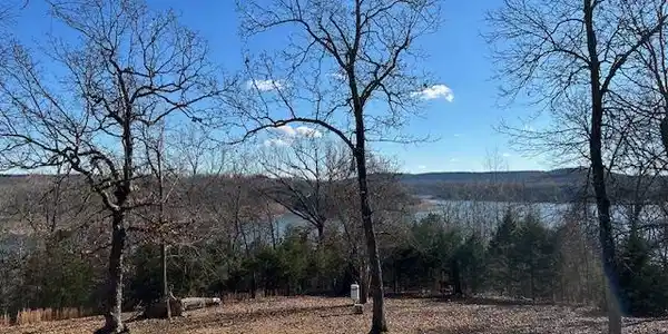343 LAKEWOOD DRIVE