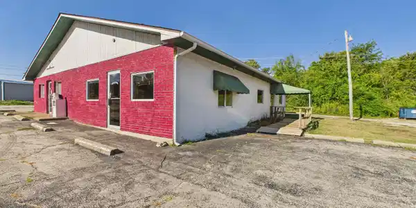 2515 HWY 5 SOUTH
