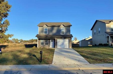 1511 LAUREL ROAD