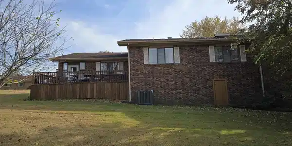 401 HIGH RIDGE CIRCLE
