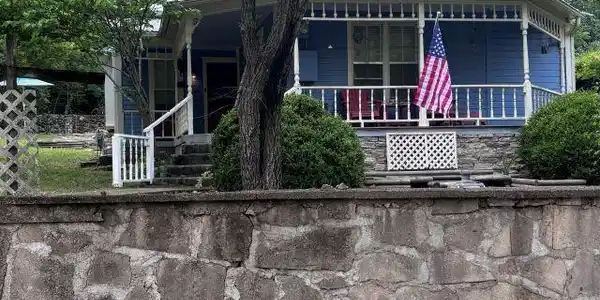 502 N ROCK STREET