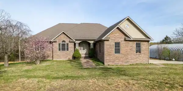 102 HERITAGE ROAD