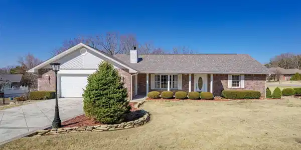 1613 INVERNESS DRIVE